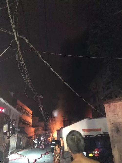 信阳火灾最新爆料,揭秘事故原因与救援情况 第2张 信阳火灾最新爆料,揭秘事故原因与救援情况 第2张
