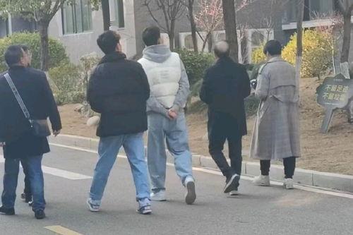 吃瓜事件网红群,揭秘网红群里的吃瓜风云 第2张 吃瓜事件网红群,揭秘网红群里的吃瓜风云 第2张